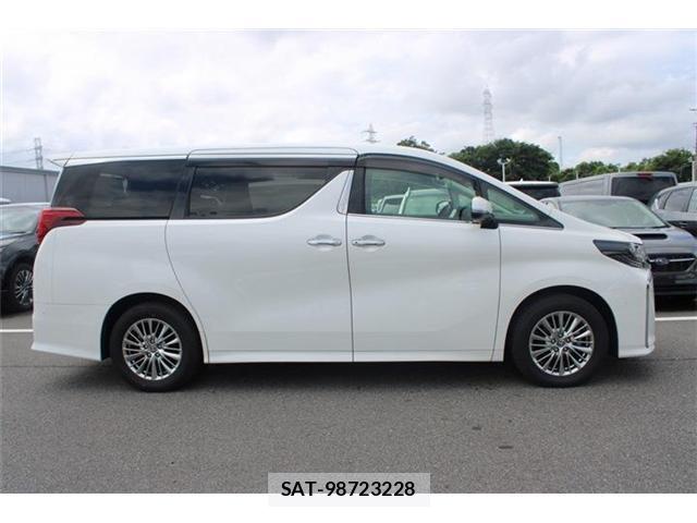 Toyota ALPHARD HYBRID 2021-06 8379693-16