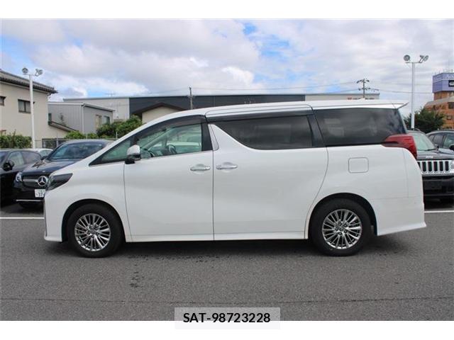 Toyota ALPHARD HYBRID 2021-06 8379693-8