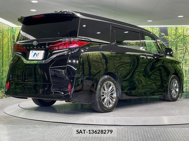 Toyota ALPHARD 2023-12 8378638-17