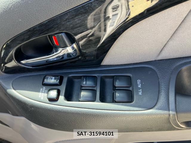 Toyota ALPHARD 2006-03 8378980-11