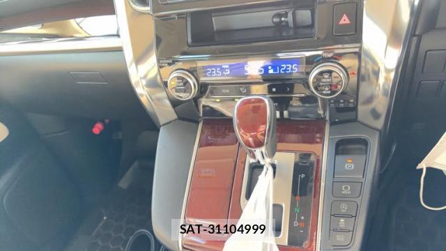 Toyota ALPHARD 2015-12 8379060-3