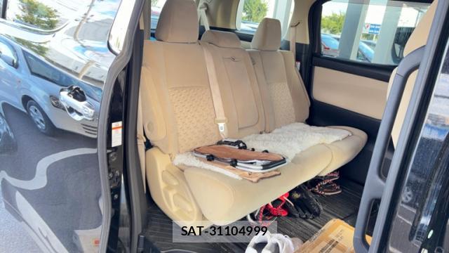 Toyota ALPHARD 2015-12 8379060-6