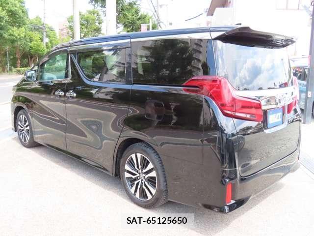 Toyota ALPHARD 2021-07 8379486-11
