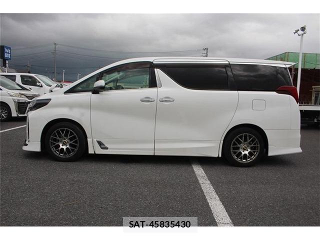 Toyota ALPHARD 2019-11 8379651-6