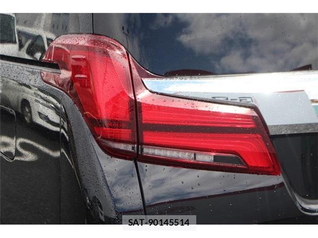 Toyota ALPHARD 2020-03 8379656-14