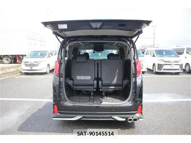 Toyota ALPHARD 2020-03 8379656-19