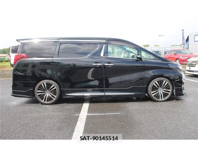 Toyota ALPHARD 2020-03 8379656-8