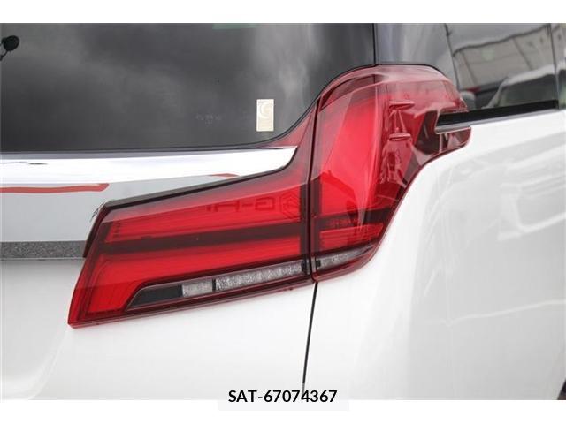 Toyota ALPHARD 2021-06 8379662-12