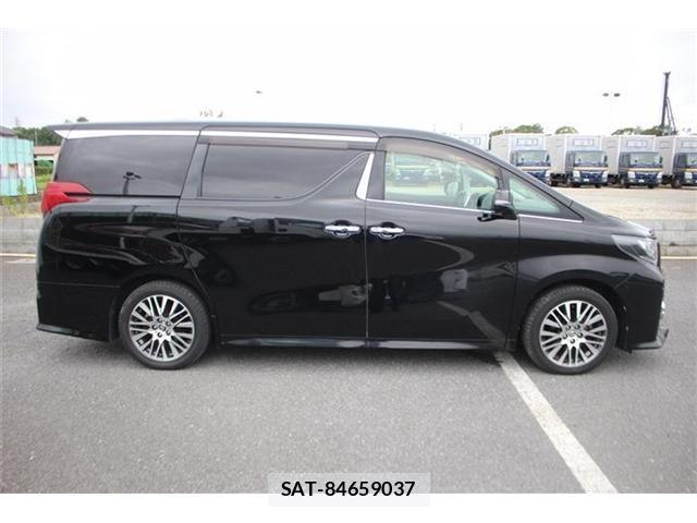 Toyota ALPHARD 2016-08 8379674-16