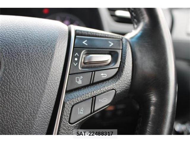 Toyota ALPHARD 2018-03 8379688-5
