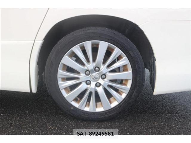 Toyota ALPHARD 2012-05 8379709-17