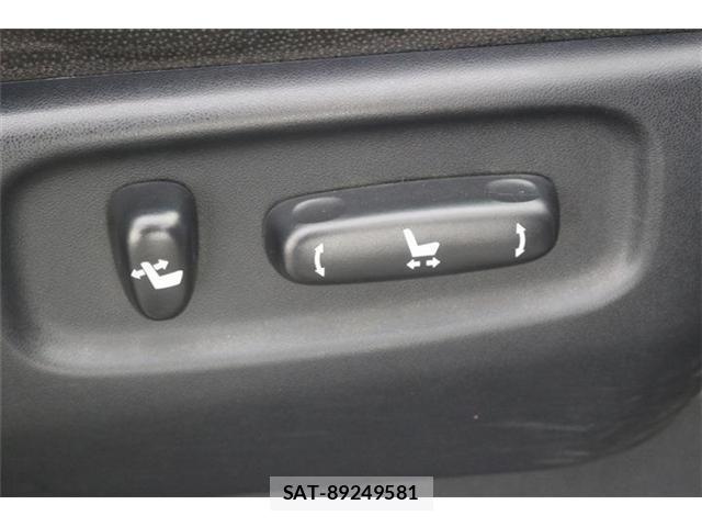 Toyota ALPHARD 2012-05 8379709-5