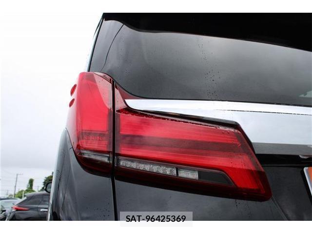 Toyota ALPHARD 2018-02 8379714-11