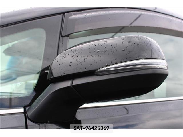 Toyota ALPHARD 2018-02 8379714-16