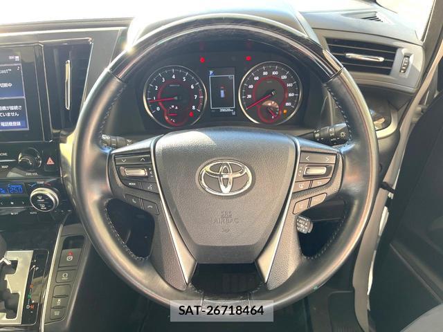 Toyota ALPHARD 2020-11 8379742-11