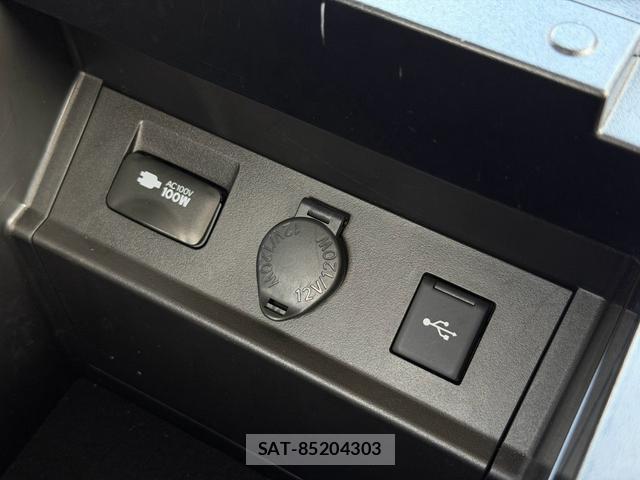 Toyota ALPHARD 2022-10 8379950-11