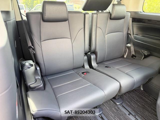 Toyota ALPHARD 2022-10 8379950-14