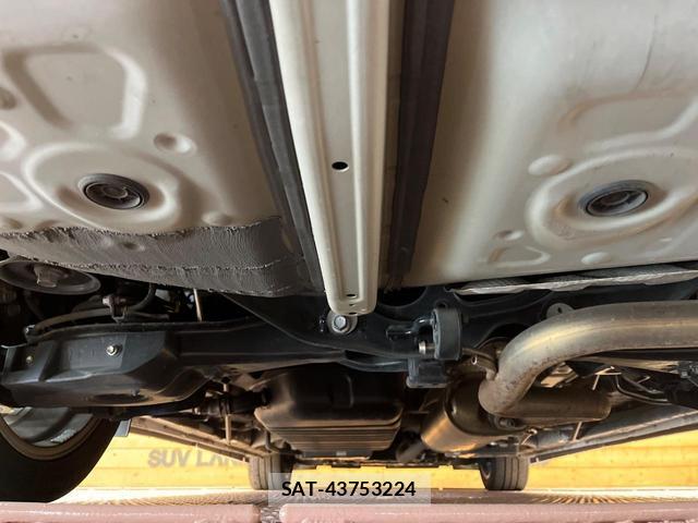 Toyota ALPHARD 2019-03 8379962-18