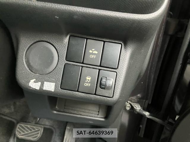 Suzuki ALTO 2015-01 8379606-5