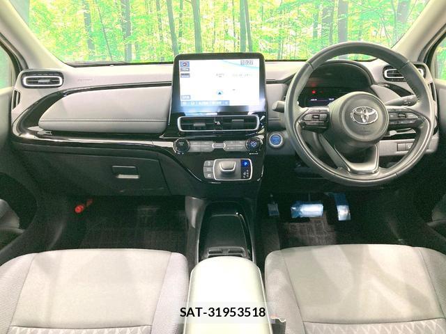 Toyota AQUA 2022-05 8378580-1