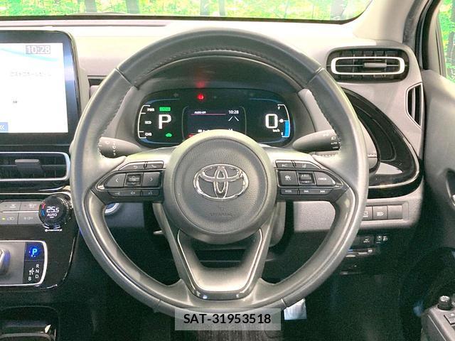 Toyota AQUA 2022-05 8378580-10