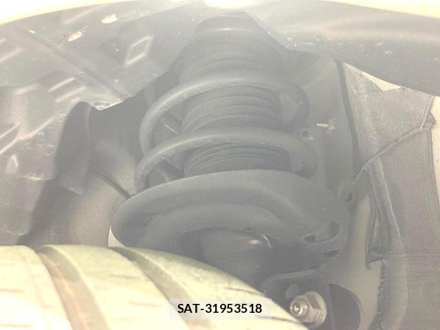 Toyota AQUA 2022-05 8378580-19