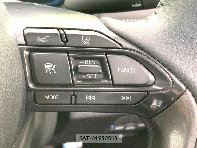 Toyota AQUA 2022-05 8378580-4