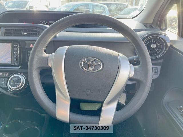 Toyota AQUA 2016-10 8378603-11