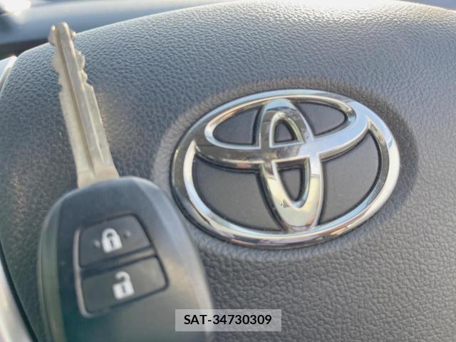 Toyota AQUA 2016-10 8378603-7