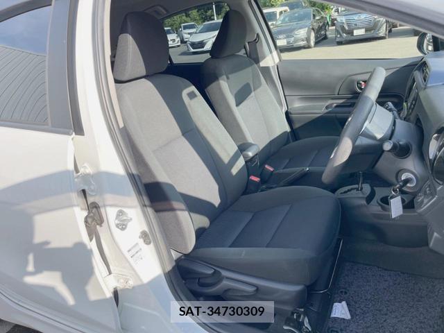 Toyota AQUA 2016-10 8378603-8