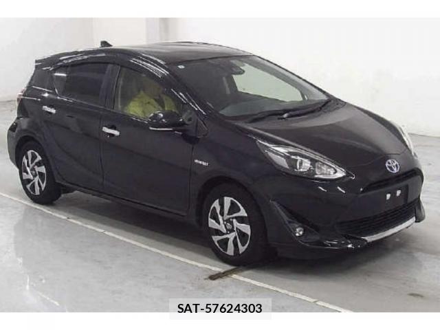 Toyota AQUA 2019-07 8378852-0