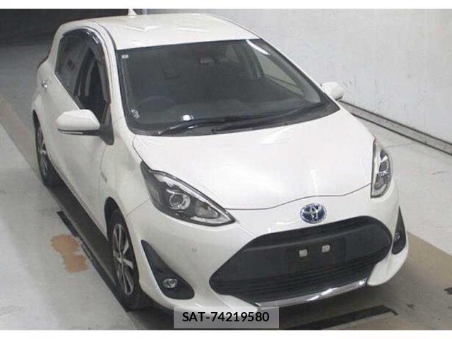 Toyota AQUA 2019-07 8378853-0