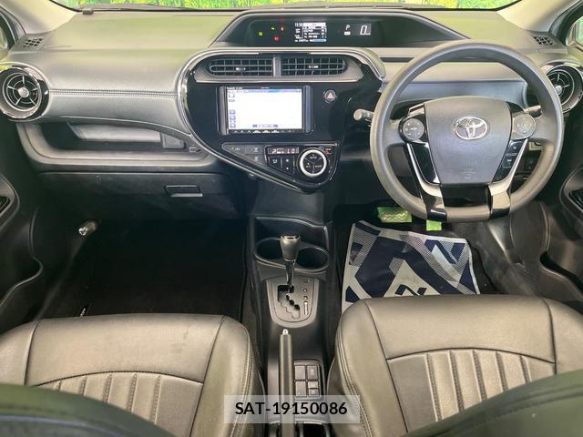 Toyota AQUA 2019-10 8379184-1