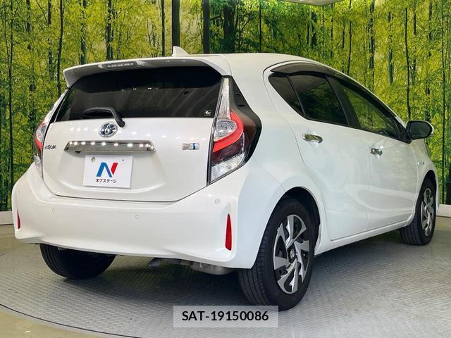 Toyota AQUA 2019-10 8379184-16