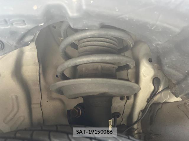 Toyota AQUA 2019-10 8379184-19
