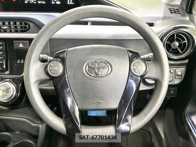 Toyota AQUA 2016-02 8379200-10
