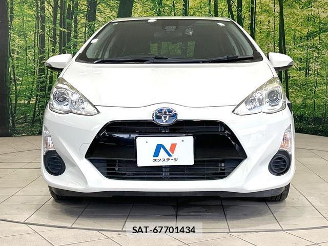 Toyota AQUA 2016-02 8379200-13