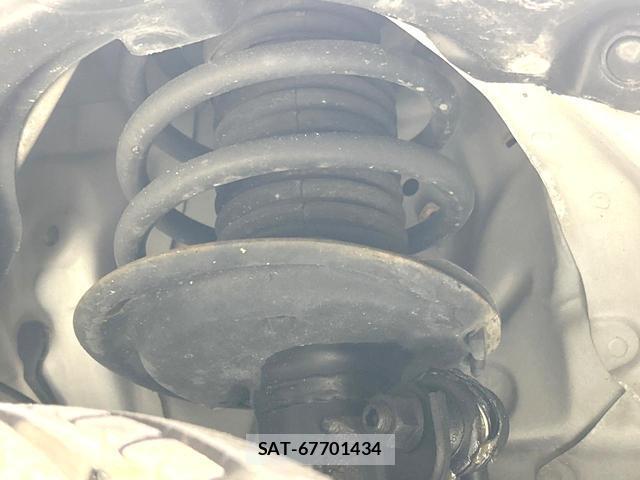 Toyota AQUA 2016-02 8379200-19