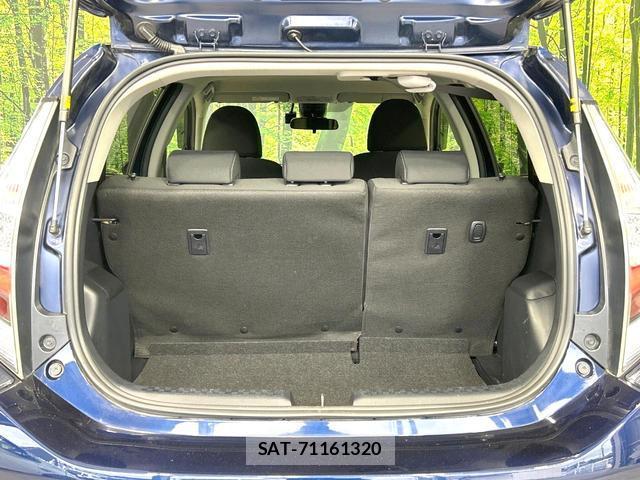 Toyota AQUA 2019-11 8379205-9