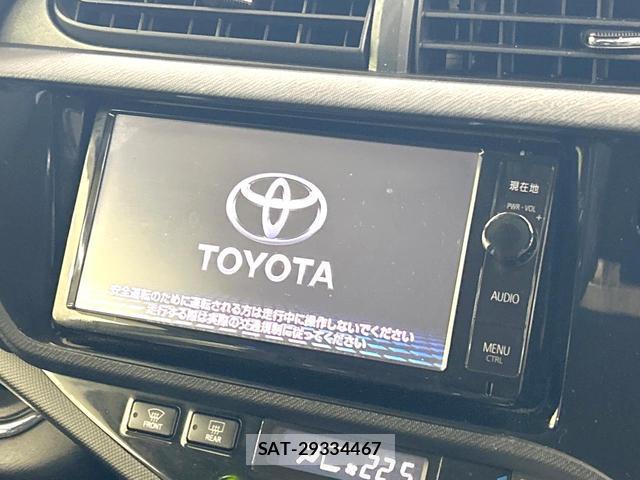 Toyota AQUA 2014-11 8379206-1