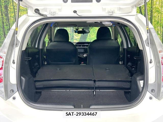 Toyota AQUA 2014-11 8379206-10