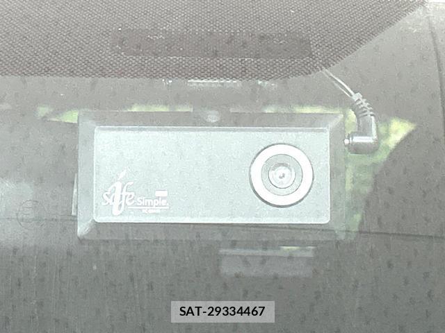 Toyota AQUA 2014-11 8379206-4