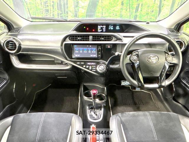 Toyota AQUA 2014-11 8379206-6