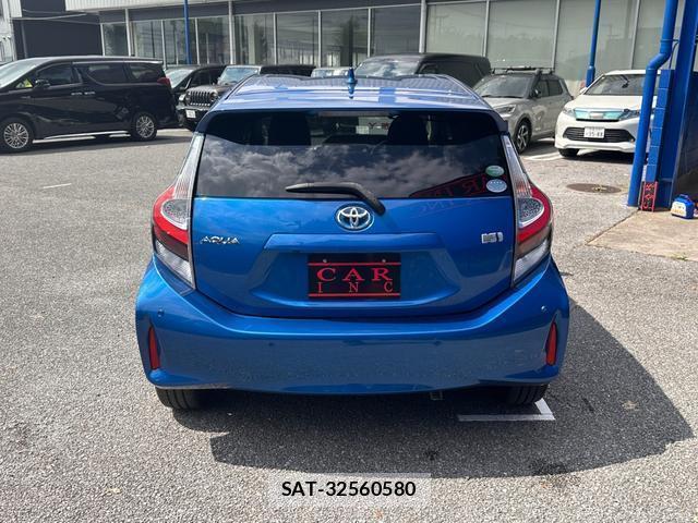 Toyota AQUA 2019-07 8379341-10