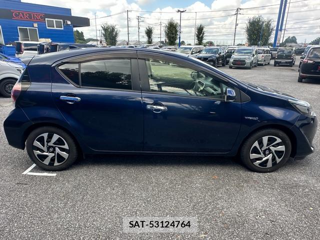 Toyota AQUA 2020-02 8379346-3