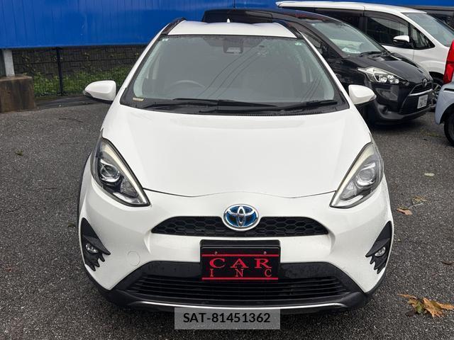 Toyota AQUA 2017-09 8379348-1