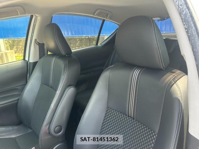 Toyota AQUA 2017-09 8379348-12