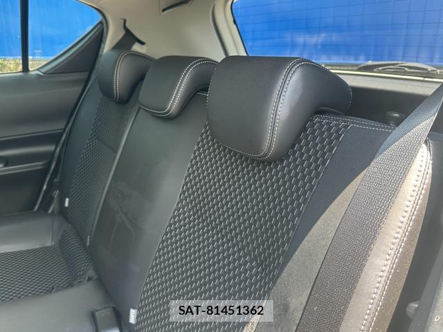 Toyota AQUA 2017-09 8379348-15