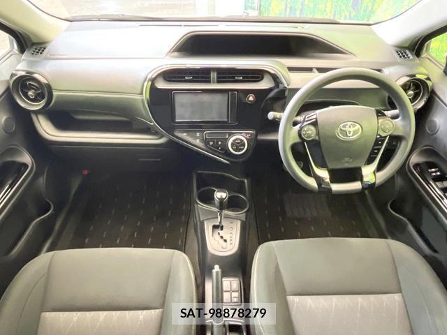 Toyota AQUA 2019-09 8379395-1