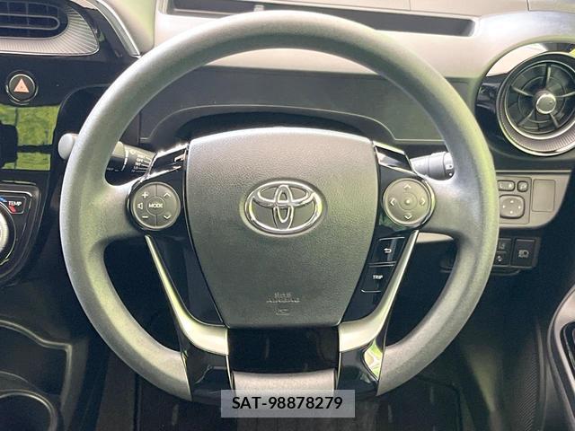 Toyota AQUA 2019-09 8379395-10